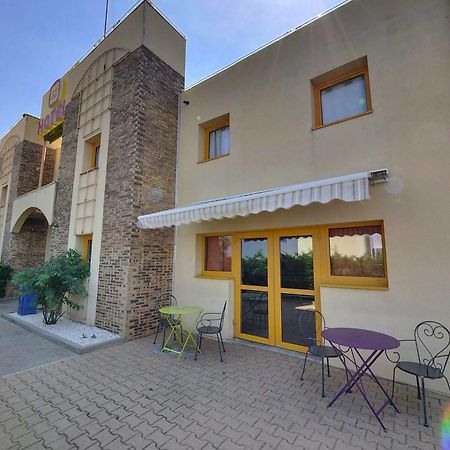 The Originals Access, Hôtel Béziers Est (P'tit Dej-Hotel) Villeneuve-les-Beziers Exterior foto